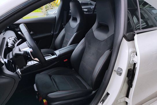 Mercedes CLA 200 AMG Line 7G-DCT