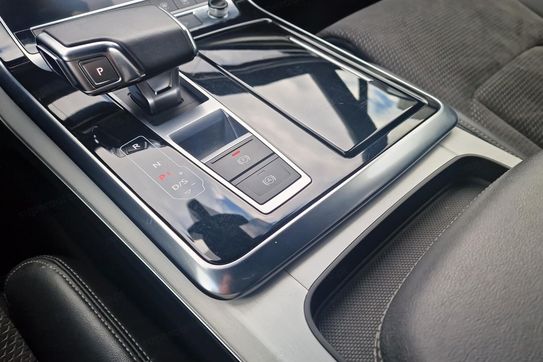 Audi Q7 50 TDI quattro S Line