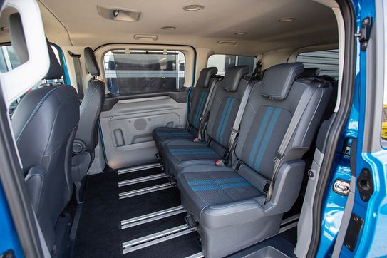 Ford Tourneo Custom 2.5 PHEV CVT L1 Sport