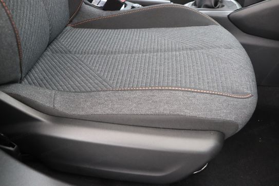 Peugeot 2008 STYLE 1.2 Turbo