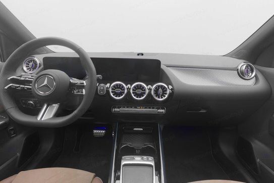 Mercedes GLA 200 AMG Line