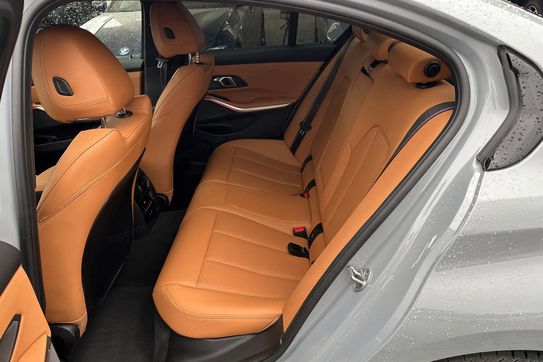 BMW Seria 3 320d xDrive M Sport