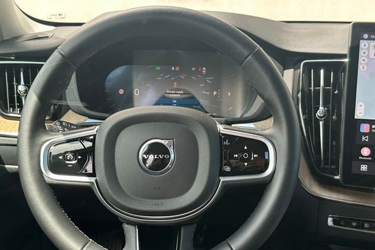 Volvo XC60 B5 B AWD Plus Dark