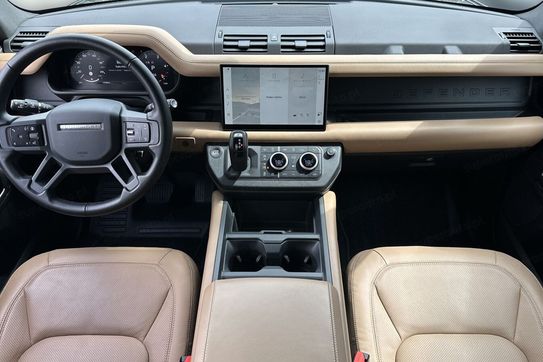 Land Rover Defender 110 D250 X-Dynamic HSE