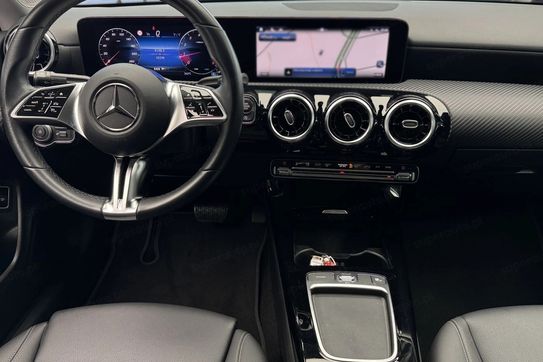 Mercedes CLA 200 mHEV 7G-DCT