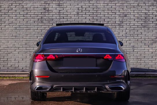 Mercedes Klasa E 300 e 4-Matic AMG