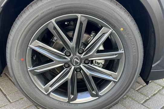 Lexus LBX Elegant 1.5 Hybrid