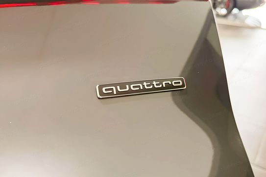 Audi Q5 TDI quattro S Line