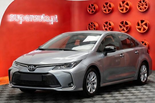 Toyota Corolla Comfort 1.5 benzyna