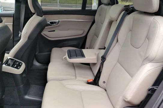 Volvo XC90 T8 AWD Plug-In Hybrid Ultra Bright 7os aut