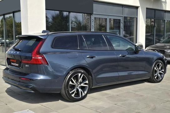 Volvo V60 B4 B Plus Dark