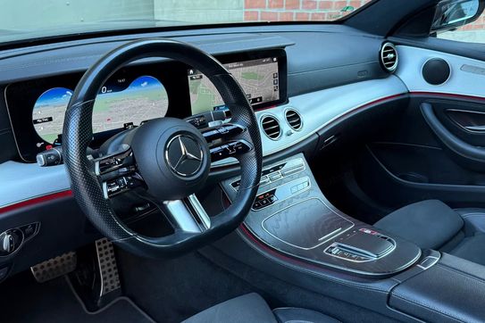 Mercedes Klasa E 220 d 4-Matic AMG Line