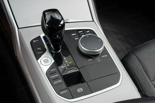 BMW Seria 3 Touring 318i