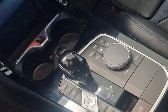 BMW Seria 1 120i M Sport aut