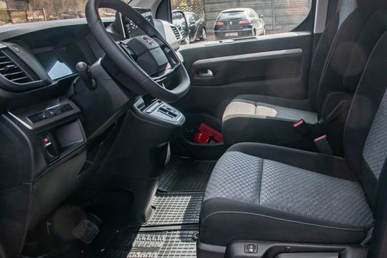 Opel Zafira Life Extra Long L2H1 Business AT8