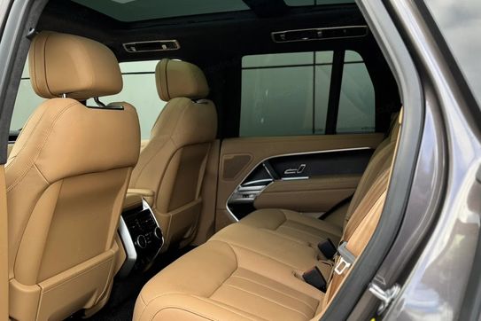 Land Rover Range Rover 3.0 P380 mHEV Westminster Edition