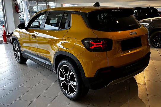 Jeep Avenger Altitude 1.2 e-Hybrid T3