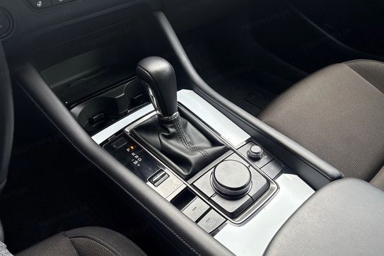 Mazda 3 2.0 Centre-Line