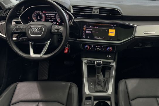 Audi Q3 35 TFSI mHEV S-Line S tronic