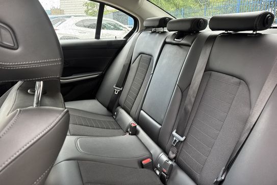 BMW Seria 3 320e PHEV