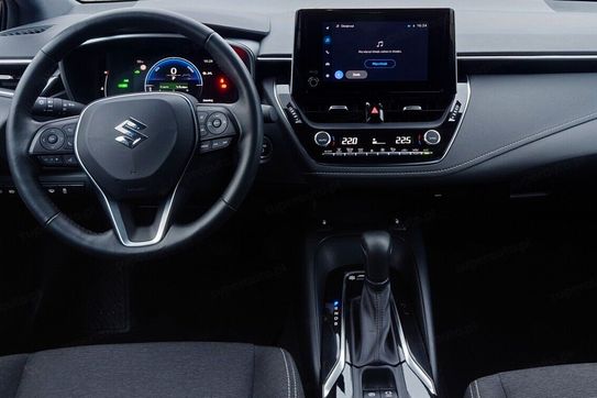 Suzuki Swace 1.8 Hybrid Premium Plus CVT