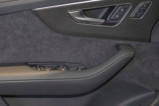 Audi Q7 SQ7 TFSI quattro