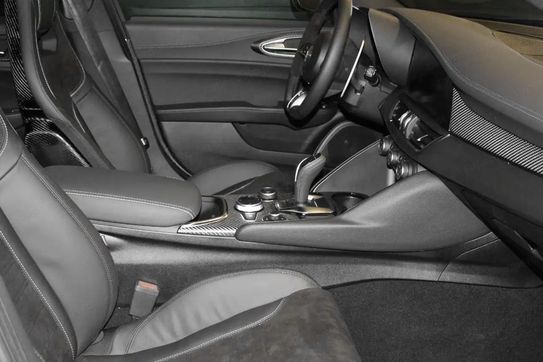 Alfa Romeo Giulia 2.9 Bi Turbo V6 Quadrifoglio