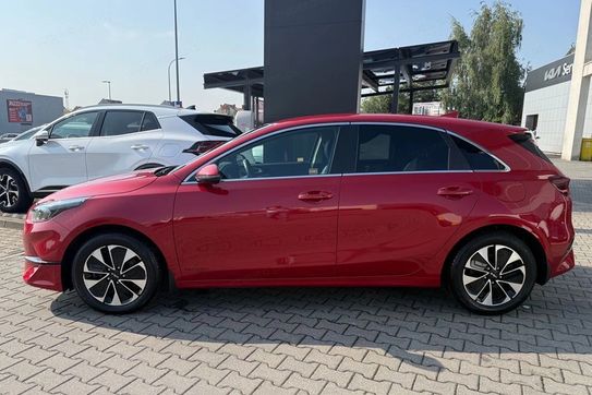 Kia Ceed 1.5 t-Gdi Tribute Dct