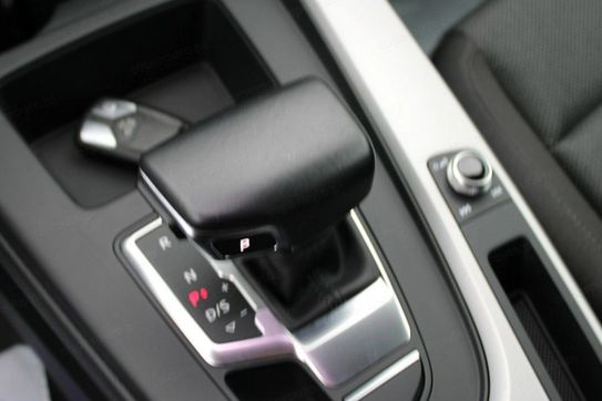 Audi A4 35 TFSI mHEV S tronic