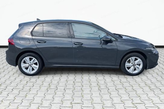 Volkswagen Golf eTSI Life DSG