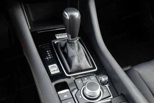 Mazda 6 2.0 Center-Line