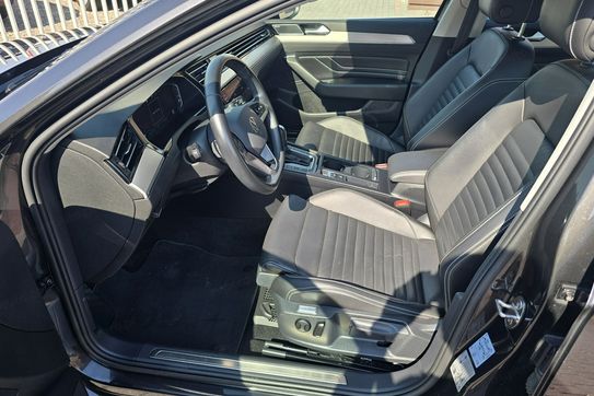 Volkswagen Passat 1.5 TSI Elegance DSG