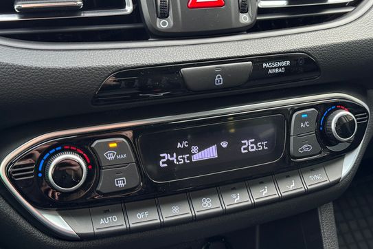Hyundai i30 1.0 T-GDI Smart DCT