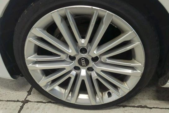 Audi A4 35 TFSI mHEV S Line S tronic