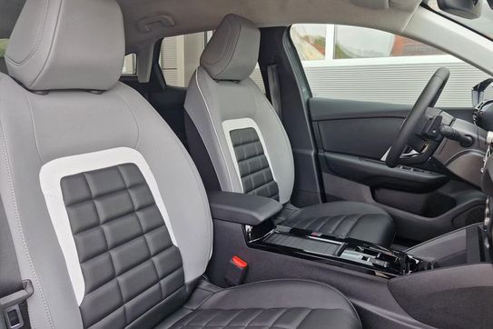 Citroen C4 Max EAT8 1.2 PureTech
