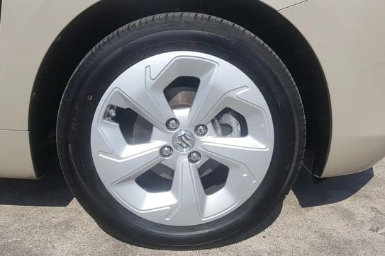 Suzuki Swift Premium Plus 1.2 Dualjet SHVS