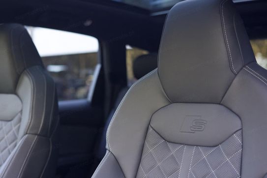 Audi Q7 60 TFSI e quattro S Line