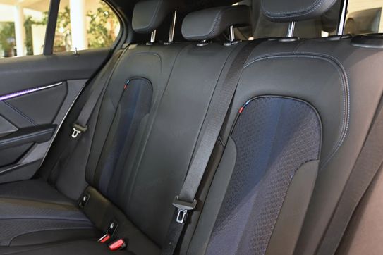 BMW Seria 1 118i M Sport aut