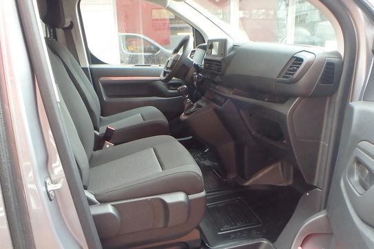 Toyota ProAce Long Active Zabudowa Brygadowa