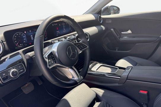 Mercedes CLA 180