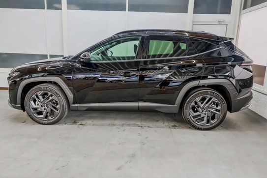 Hyundai Tucson 1.6 T-GDi HEV Smart Black 2WD aut