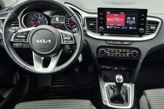 Kia Ceed Ceed 1.5 T-GDI mHEV M
