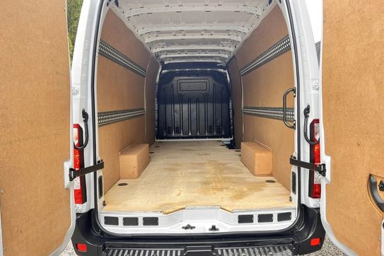 Renault Master dCi L4H2 RWD-DBL