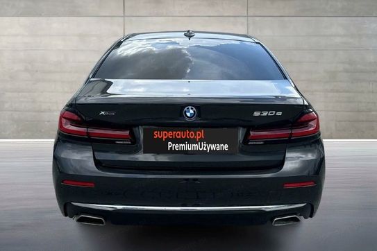 BMW Seria 5 530e Luxury Line