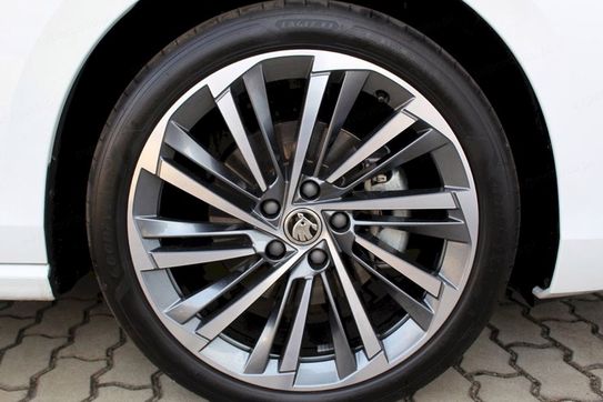 Skoda Superb L&K 2.0 TDI DSG 4x4