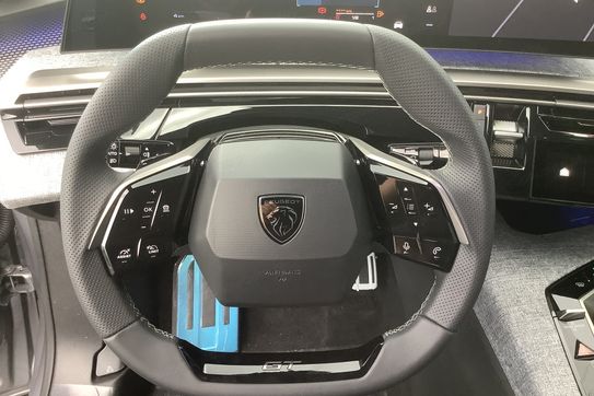 Peugeot 3008 GT 1.2 mHEV e-DCS6