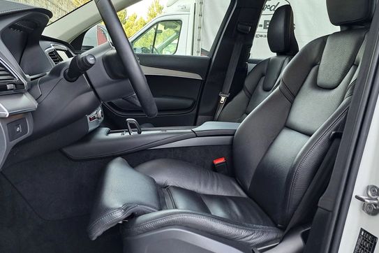 Volvo XC90 B5 AWD Plus Bright