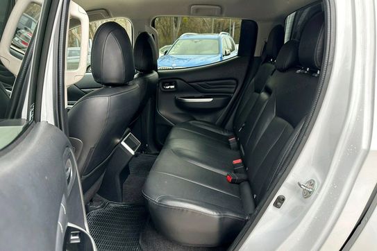 Mitsubishi L200 2.2 d DC Instyle Plus