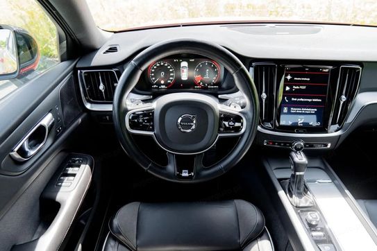 Volvo S60 T5 R-Design Polestar Engineered