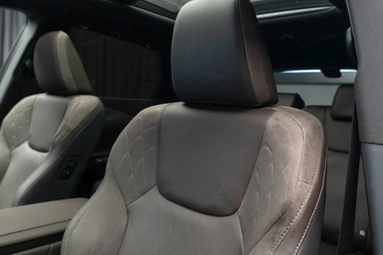 Lexus RX 450h+ Omotenashi 2.5 Hybrid Plug-in